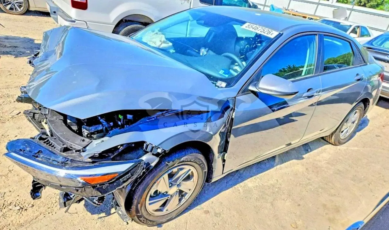 Hyundai Elantra 2.0L 4 2026