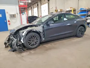 Tesla Model 3 2025