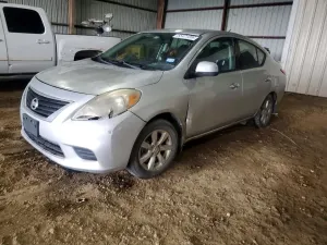Nissan Versa 1.6L 4 2014