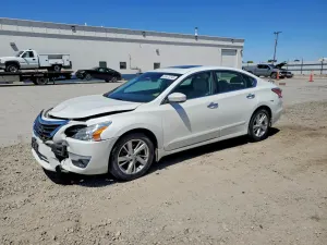 Nissan Altima 2.5L 4 2015