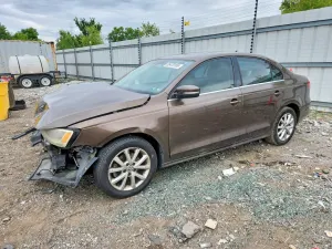 Volkswagen Jetta 2.5L 5 2013