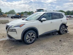 Nissan Rogue 2.5L 4 2021