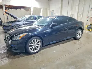 Infiniti Q60 3.7L 6 2015