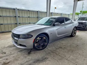 Dodge Charger 5.7L 8 2017