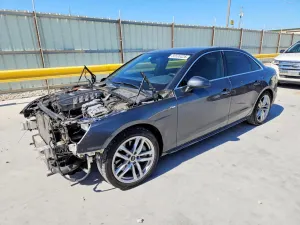 Audi A4 2.0L 4 2023