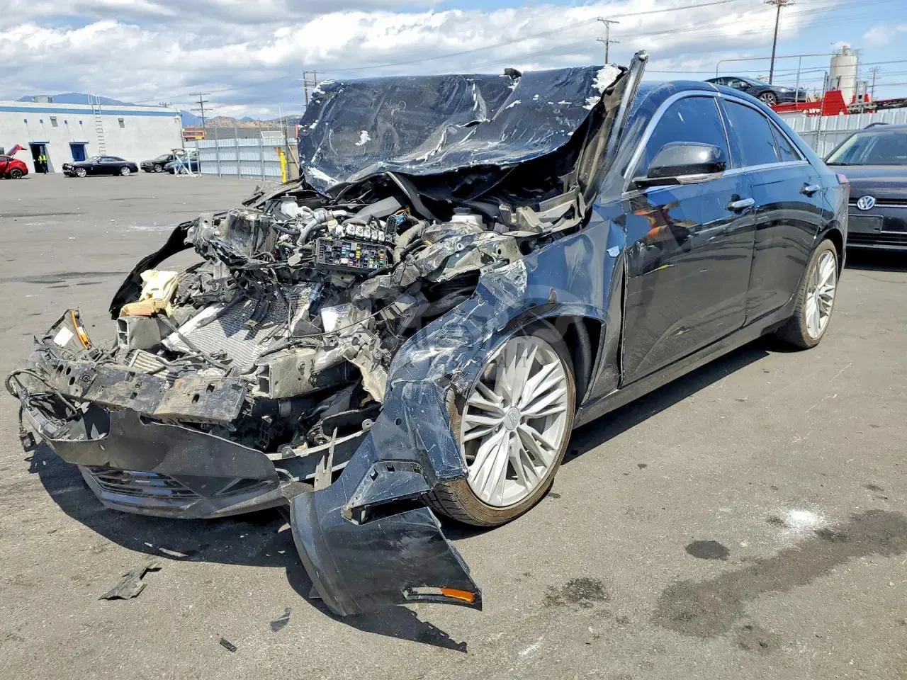 Cadillac CT4 2.0L 4 2025