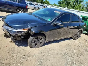 Hyundai Elantra 2.0L 4 2022