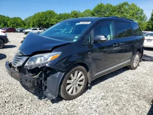 Toyota Sienna 3.5L 6 2017