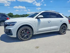 Audi Q8 3.0L 6 2020