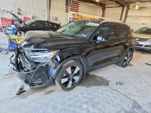 Volvo XC40 2.0L 4 2019