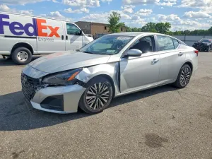Nissan Altima 2.5L 4 2023