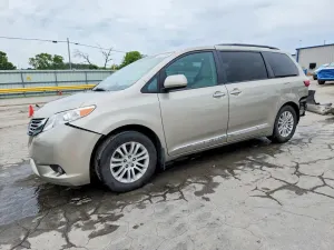 Toyota Sienna 3.5L 6 2017