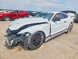 Ford Mustang 5.0L 8 2016