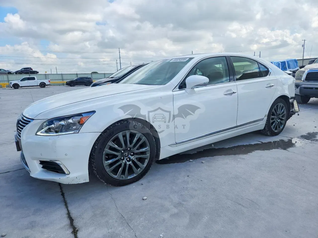 Lexus LS 4.6L 8 2015
