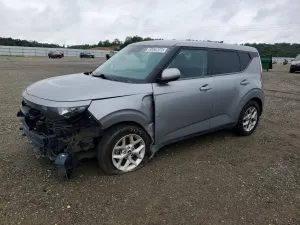 Kia Soul 2.0L 4 2023