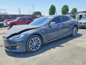 Tesla Model S 2018