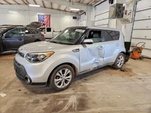 Kia Soul 2.0L 4 2015
