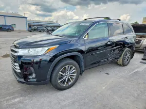 Toyota Highlander 3.5L 6 2017