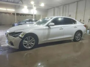 Infiniti Q50 3.7L 6 2014