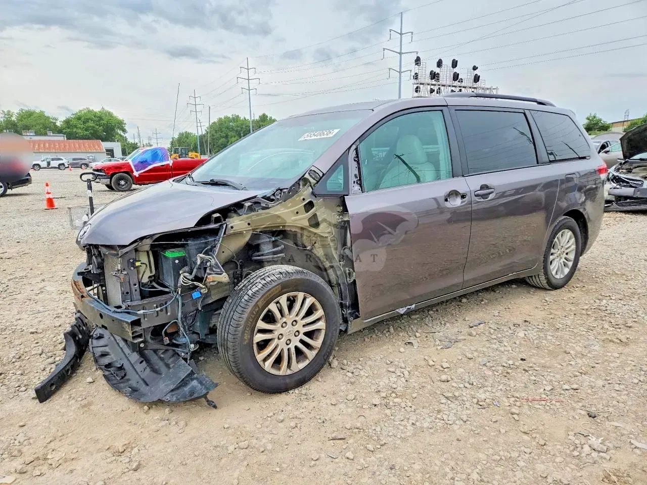Toyota Sienna 3.5L 6 2014