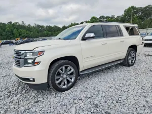 Chevrolet Suburban 5.3L 8 2015