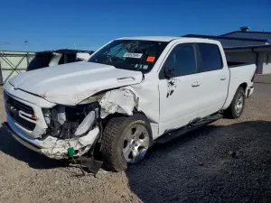RAM 1500 5.7L 8 2019