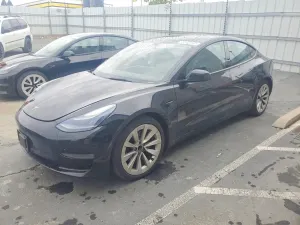 Tesla Model 3 2022