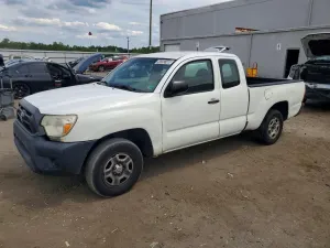 Toyota Tacoma 2.7L 4 2015