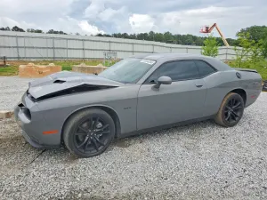 Dodge Challenger 5.7L 8 2018