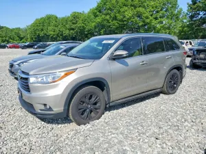 Toyota Highlander 3.5L 6 2016
