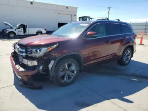 Toyota Highlander 3.5L 6 2017