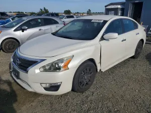 Nissan Altima 2.5L 4 2015