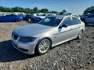 BMW 3 Series 3.0L 6 2011