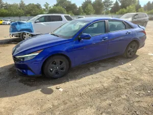 Hyundai Elantra 2.0L 4 2023