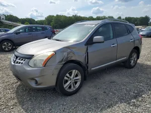 Nissan Rogue 2.5L 4 2012
