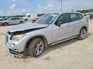BMW X1 2.0L 4 2015