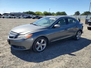 Acura ILX 2.0L 4 2013