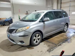 Toyota Sienna 3.5L 6 2011