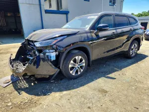 Toyota Highlander 2.4L 4 2024