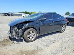 Hyundai Elantra 1.8L 4 2013