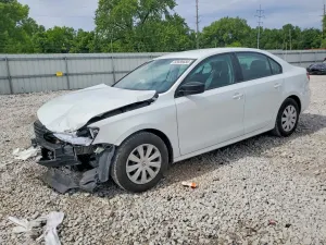 Volkswagen Jetta 1.4L 4 2016
