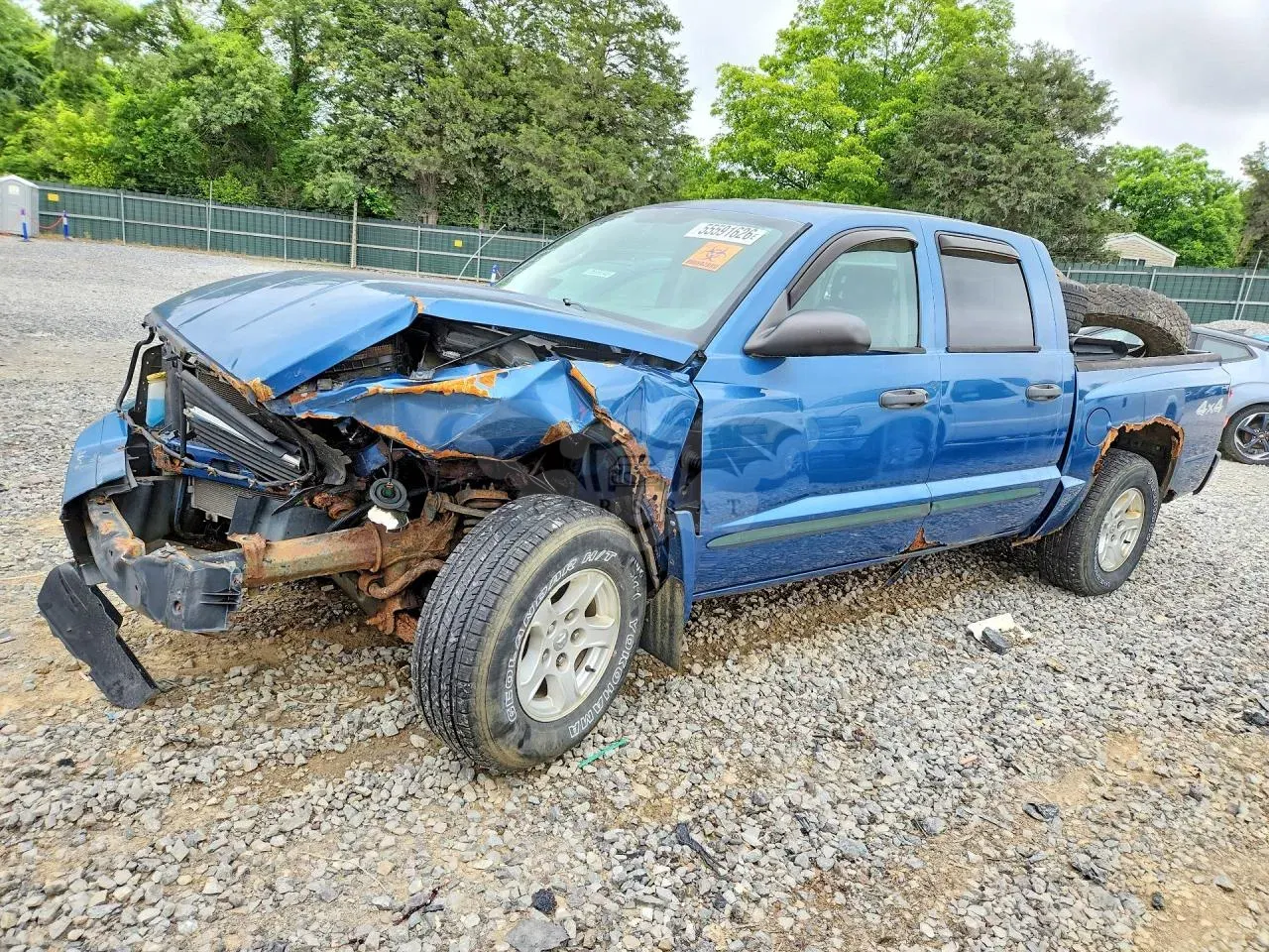 Dodge Dakota 3.7L 6 2005