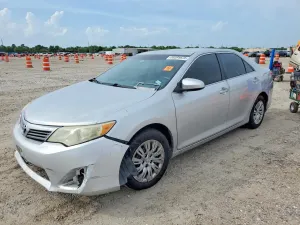 Toyota Camry 2.5L 4 2013