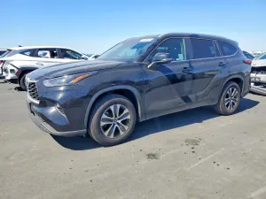 Toyota Highlander 2.4L 4 2023
