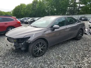 Toyota Camry 2.5L 4 2021