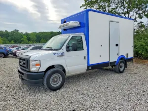 Ford Econoline 7.3L 8 2024