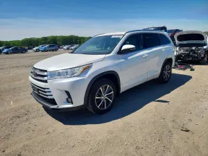 Toyota Highlander 3.5L 6 2018