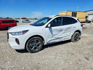 Ford Escape 2.0L 4 2023