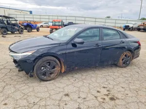 Hyundai Elantra 2.0L 4 2023