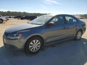 Volkswagen Jetta 2.0L 4 2014